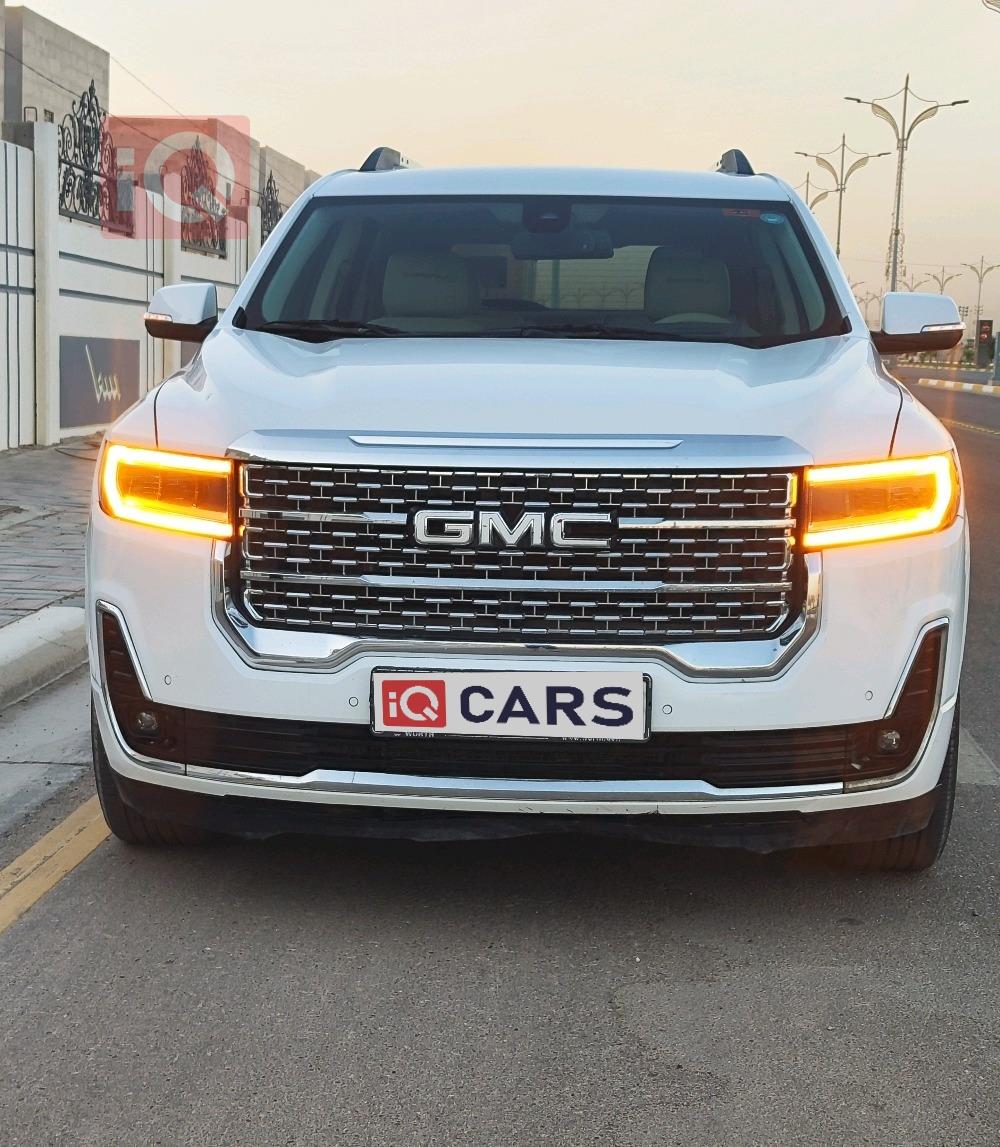 GMC Acadia